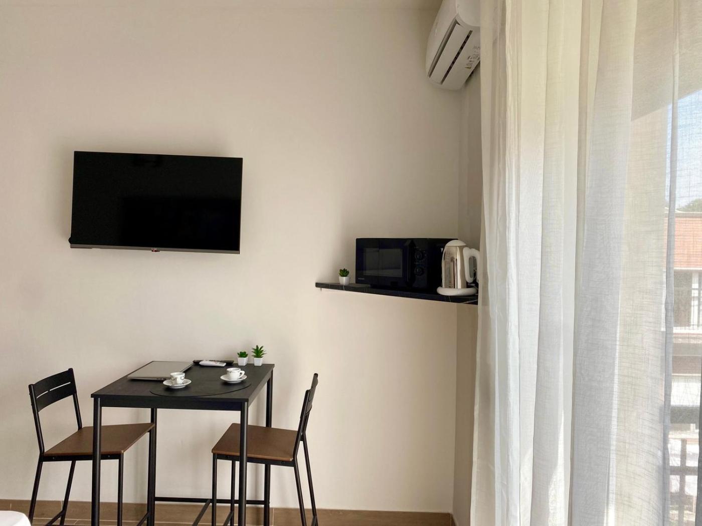 Moderno Ed Elegante Loft Con Balcone Apartment Milan Bagian luar foto